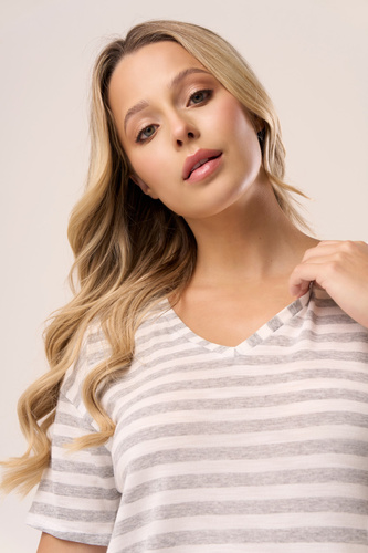 Blusa Serina Babell rayas brillantes - viscosa, manga corta, escote en V | elegante y cómoda