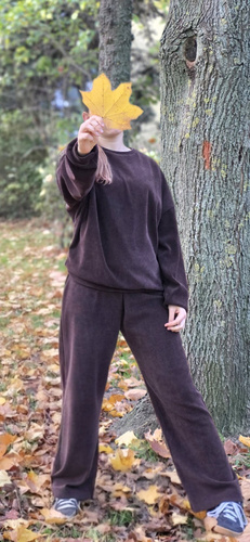 Conjunto Peak Bambarillo color chocolate – sudadera oversize y pantalones wide leg