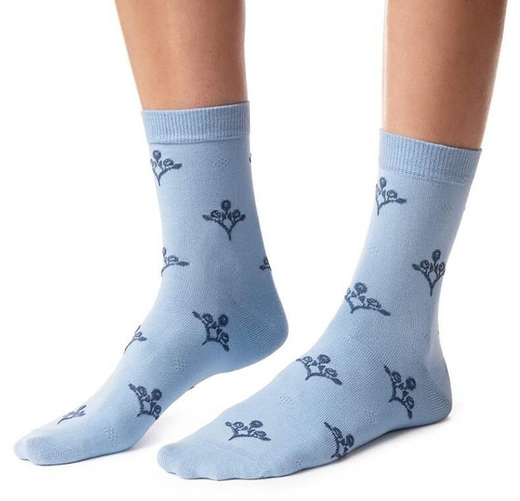 Calcetines de mujer Steven art.099 de algodón con diseños coloridos y costura plana - 141 azul