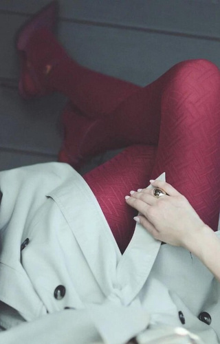 1237 Liset Mallas 80 den Gabriella granate - geométricas, suaves, tecnología 3D