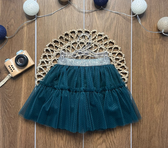 Falda para niña verde ST119 de tul suave metalizado con goma en la cintura