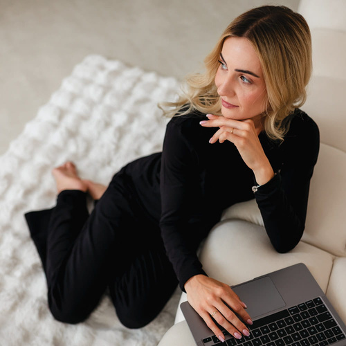 Eevi for Women Blusa Manga Larga Negra - Algodón + Modal, Elegante, Confortable