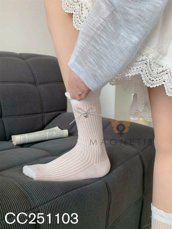 Magnetis CC-251103 calcetines mujer algodón con volante y lazo white