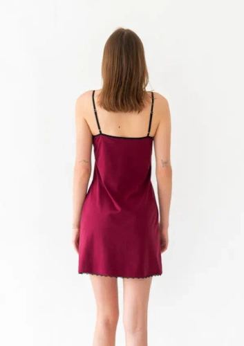 Camisón Dkaren Viki 2 de algodón con encaje burdeos