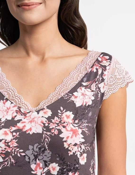 Camisón mujer Moraj PDK3200-012 de viscosa con encaje y escote en V