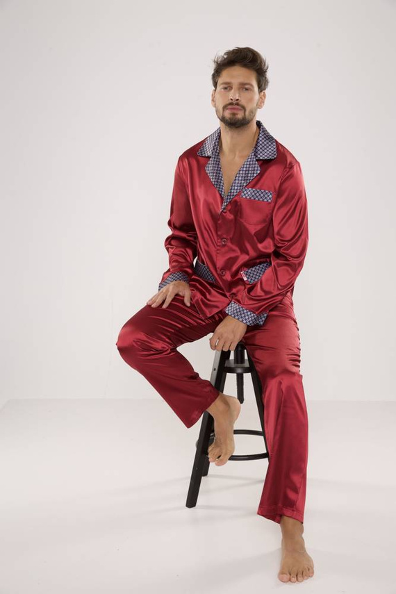 939 Pijama de satén granate para hombre