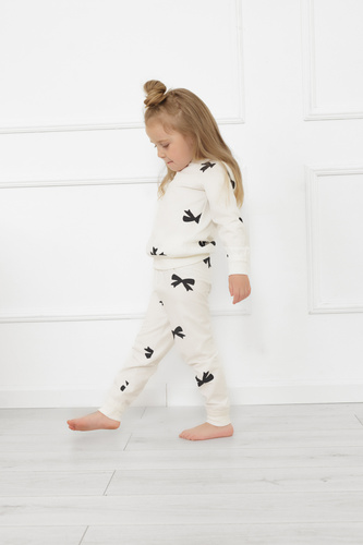 Pijama de niña Figaro - crudo, algodón, manga larga y pantalón Moda Italiana