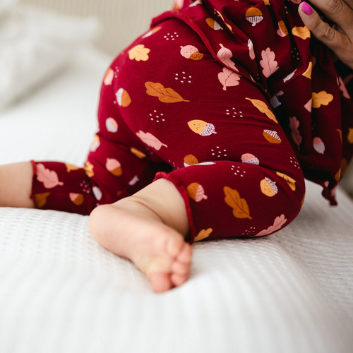 Fluffy Tails Leggings para niña - algodón, estampado burdeos