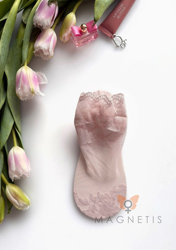 Calcetines de encaje para mujer Magnetis GC-251133 con motivo floral y suela de algodón light pink