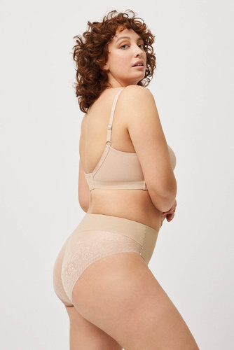 19617 Braga de mujer Ysabel Mora beige - encaje, cómoda, clásica