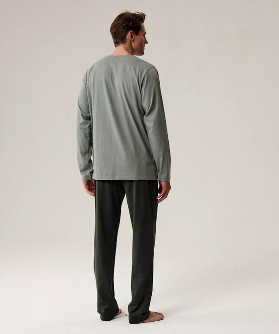 Pijama de hombre NMP-392 Atlantic - algodón verde/caqui, manga larga, elegante conjunto para las noches frías