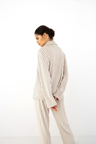 Pijama de mujer Sensis Avelin Mocca cálida abotonada con cuello