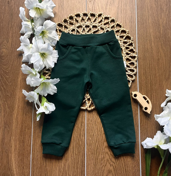 Pantalones deportivos infantiles Mamatti SD019 de algodón con bolsillos y puños verdes