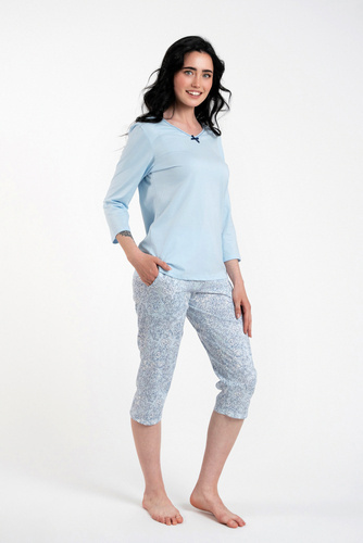 Salli Pijama de mujer manga 3/4 y pantalón 3/4 Moda Italiana -azul/estampado