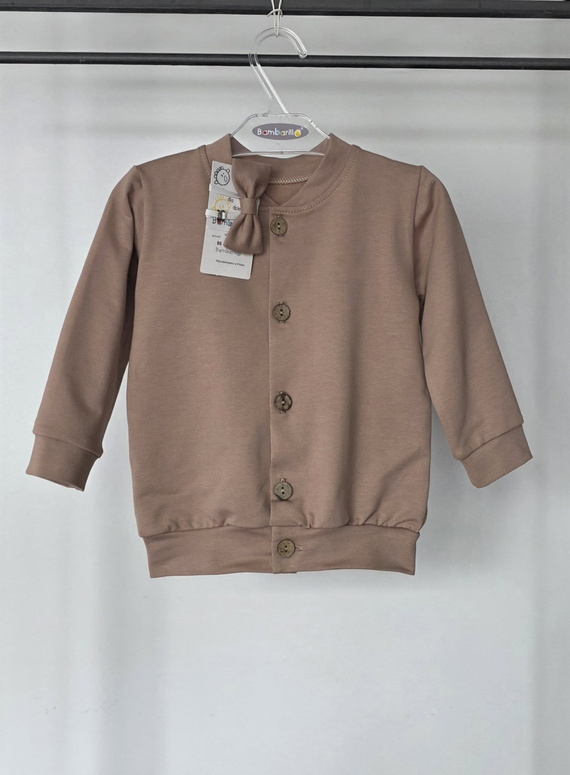 Conjunto infantil Leon Bambarillo beige de algodón con pajarita y botones