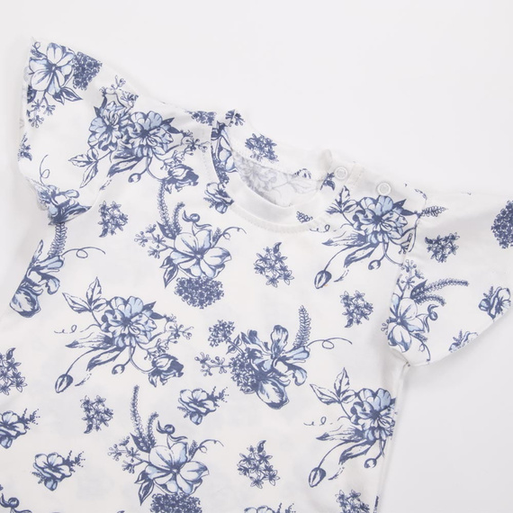 Botanic Camiseta niña Eevi blanca con flores azules - manga mariposa, algodón