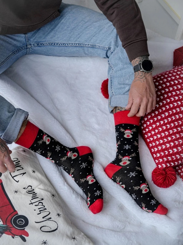 Calcetines de hombre Milena 1290-041 Pequeños renos negros de algodón navideños