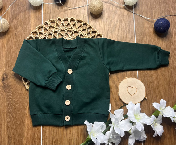 Kardigan infantil Mamatti MD019 de algodón verde con botones de madera
