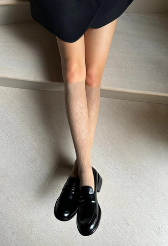 Calcetines Bellarosa Veneziana visone - calados, florales, ultraligeros y elegantes, máximo confort sin presión