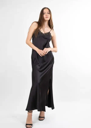Rut satén slip largo negro Dkaren | elegante strapless noche slip