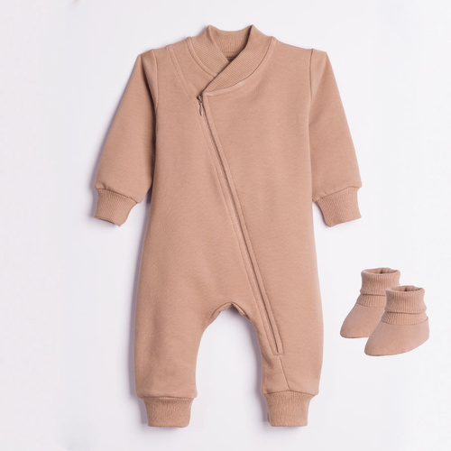 227271 Nicol BENEK Pijama de chándal + botitas para bebé marrón
