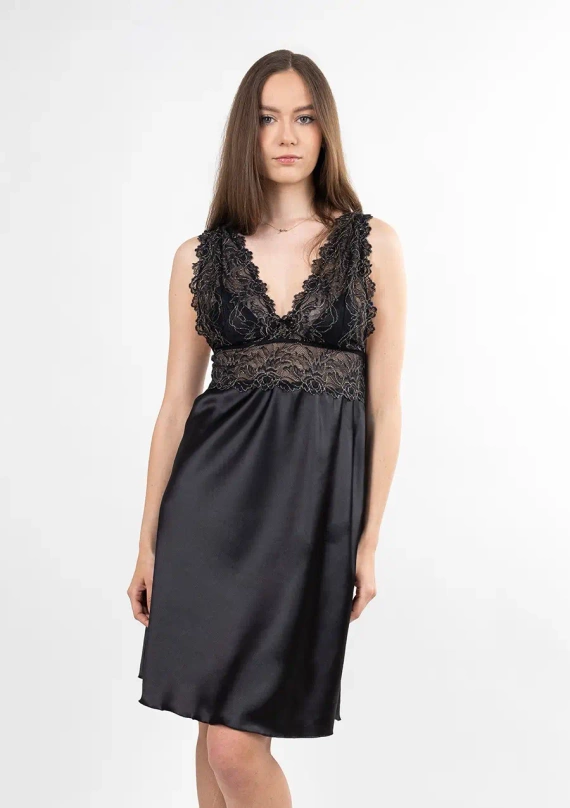 Bea Satin slip by Dkaren - negro con top de encaje, sensual y elegante