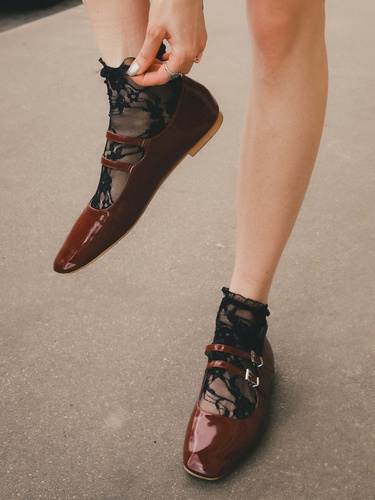 Calcetines I1100 Ismena Fiore – Calcetines de encaje con diseño floral, elegante volante
