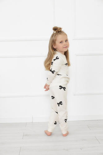 Pijama de niña Figaro - crudo, algodón, manga larga y pantalón Moda Italiana