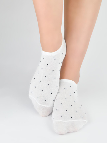 Calcetines invisibles mujer Noviti ST077 – modal, lunares, costuras planas ecru