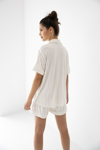 Pijama veraniego de viscosa suave, con botones y estilo camisa. Frescura real para dormir y estar en casa. Descúbrelo