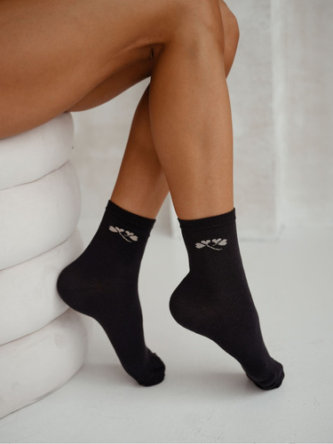 Milena 0200-178 - Calcetines de algodón para mujer con dibujo fino e hilo de lurex | Producción polaca - negro