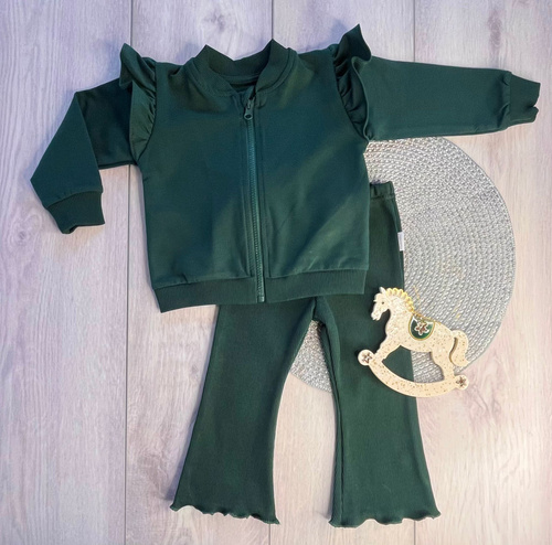 Mamatti Chándal Merry Christmas para niña DR04 - verde botella, blusa con volantes, pantalón de campana