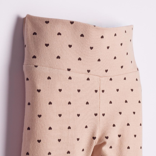 226201 Nicol HANIA Leggings infantiles de algodón beige con corazones