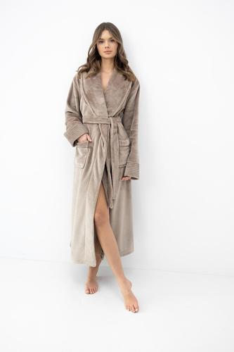 Bata de mujer Sensis Marron mocca suave con cuello chal y bolsillos