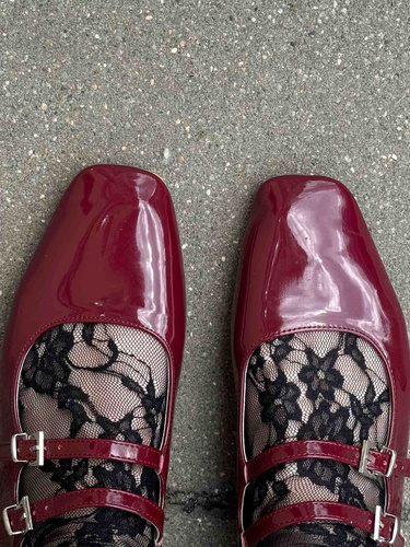 Calcetines I1100 Ismena Fiore – Calcetines de encaje con diseño floral, elegante volante