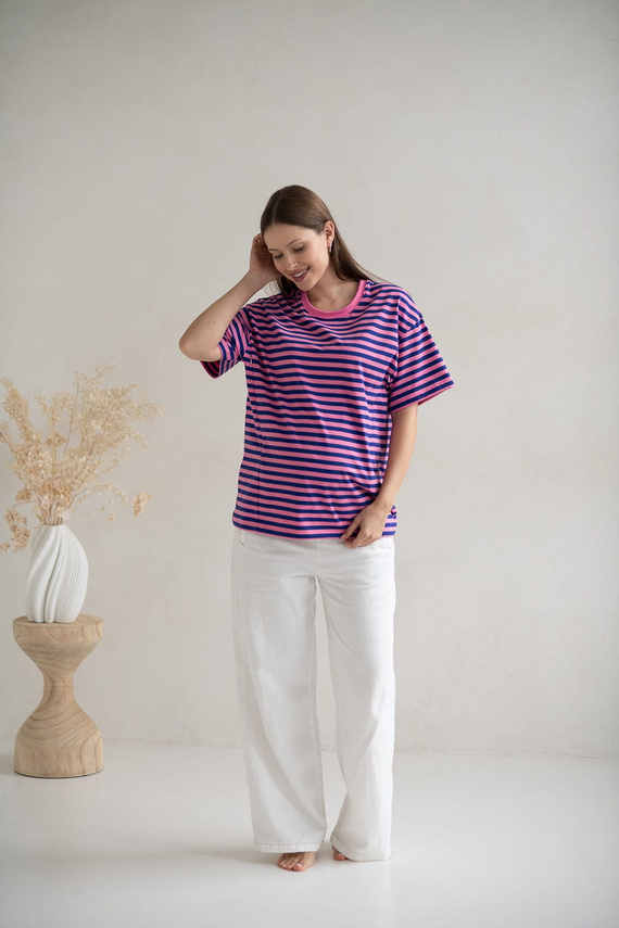 Camiseta de maternidad y lactancia Mamahood Milk&Love a rayas rosas y azules - cómoda y elegante