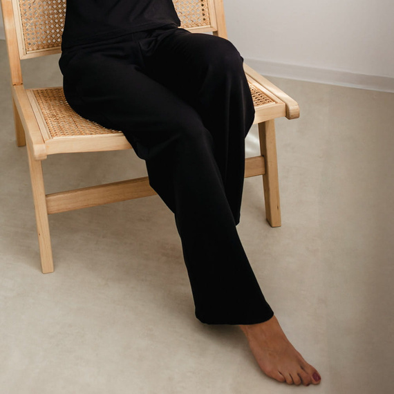 Eevi for Women Pantalón de chándal negro para mujer - Suelto, Algodón + Modal, Cómodo