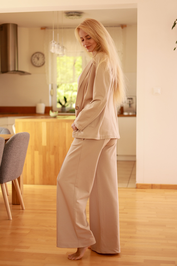 Emi - elegante chaqueta de las mujeres, 95% algodón 5% elastano | marca polaca Mirale - beige