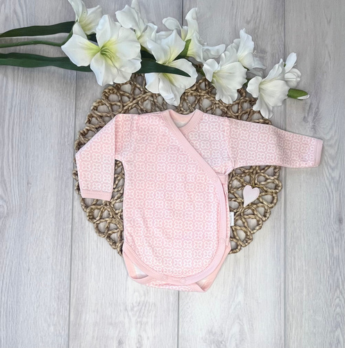 Body para bebé Mamatti BD15926 – manga larga, cierre cruzado, estampado floral, máxima comodidad