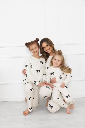 Pijama de niña Figaro - crudo, algodón, manga larga y pantalón Moda Italiana