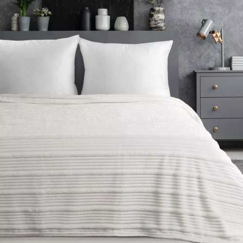 Manta cubrecama Nina 220x200 flano 3D suave Eurofirany 300 GSM blanco