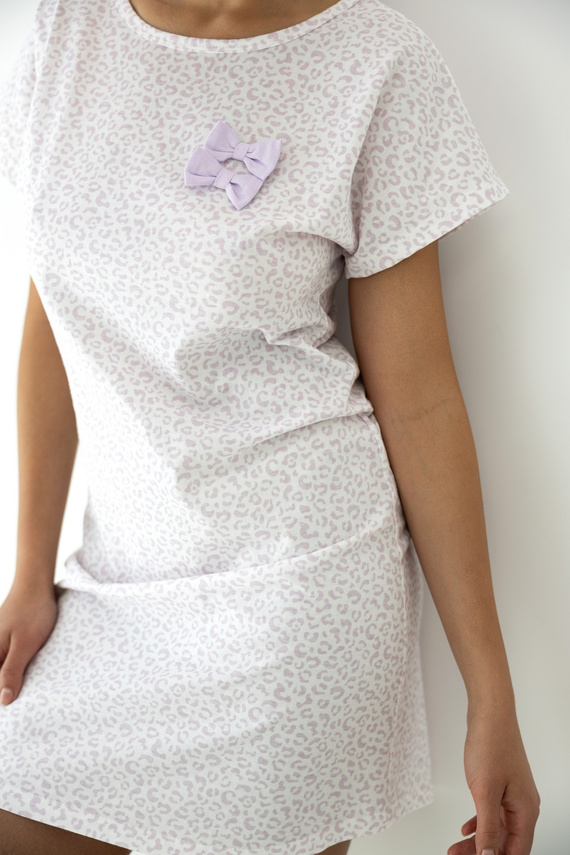 Lavelle Sensis camisa de noche de algodón con estampado de pantera violeta