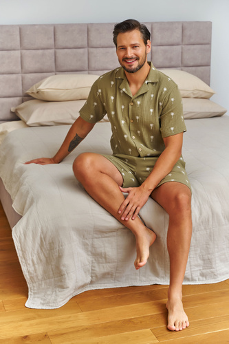 Pijama hombre Doctor Nap 7417 muselina algodón – camisa y shorts oliva