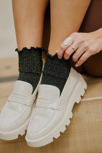 577 Calcetines Nana Gabriella negro - acanalados, con lúrex y volantes