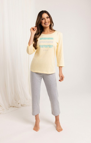 709 Pijama de señora de algodón amarillo - manga 3/4, pantalón 3/4, estampado en color