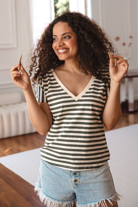 Blusa premamá Milk&Love Two Ways 2w1 para lactancia reversible con escote en V color bizcocho-khaki