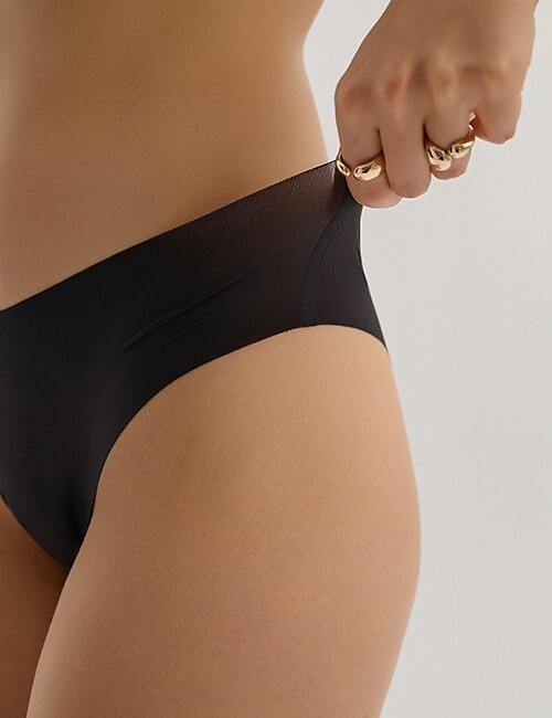 Braguitas Brasil Julimex Mousse sin costuras ultraligeras invisibles bajo la ropa negro