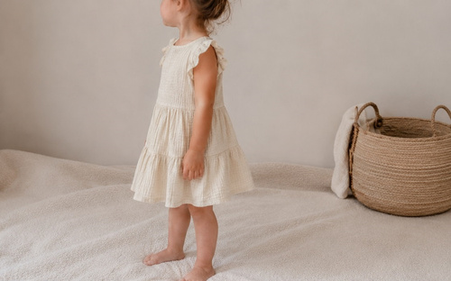 Mamatti SE50503 Vestido de muselina ecru ligero de algodón para niña