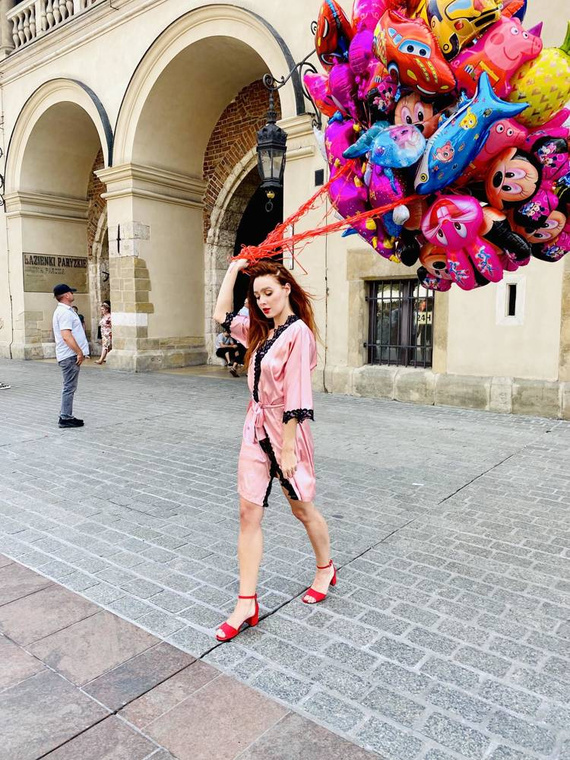 929 Kleoree Albornoz de señora De Lafense - rosa