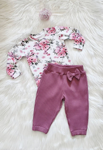 Pantalones cortos Bambarillo para niña, acanalados, rosas con lazo